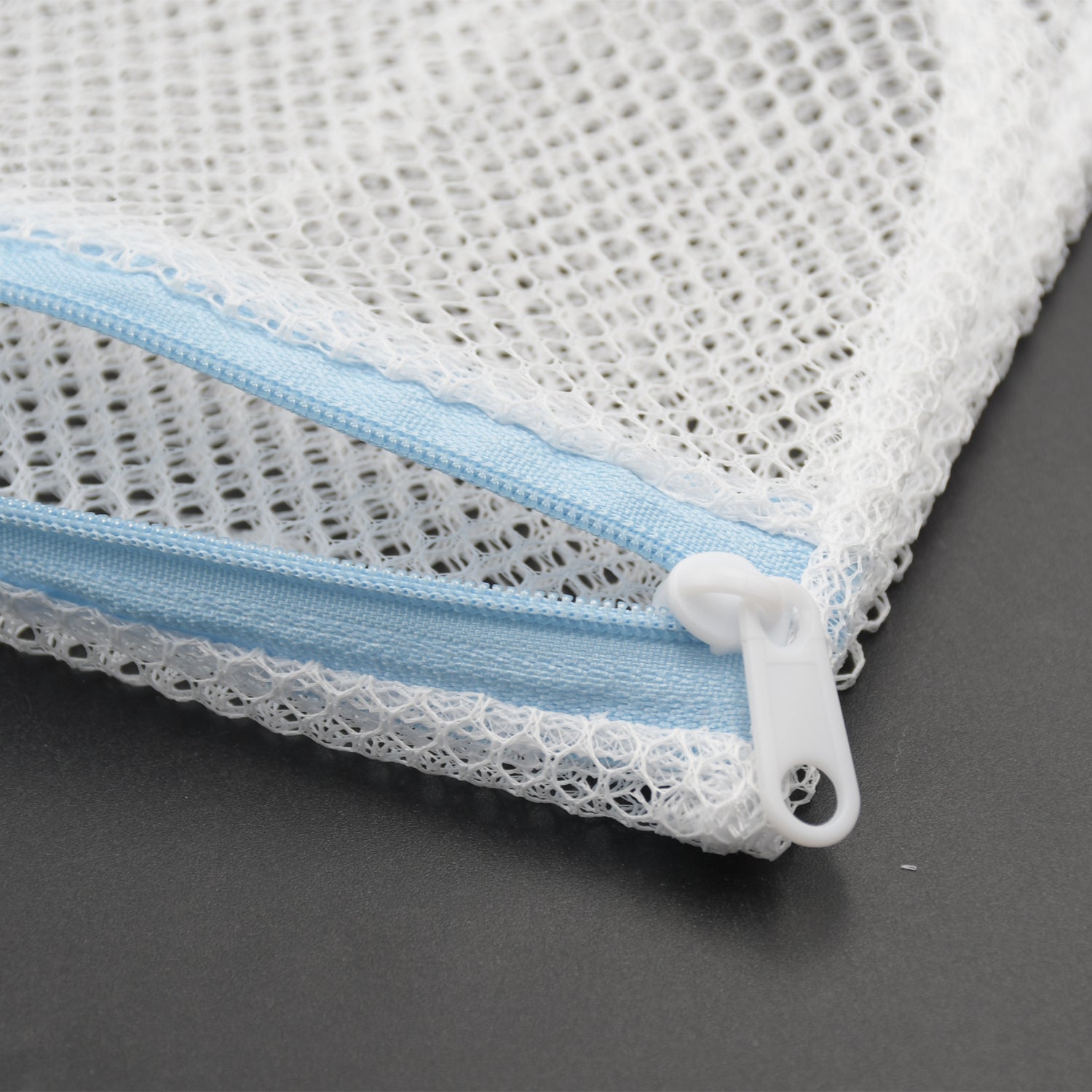6459 Large Mesh Laundry Bags for Delicates with Premium Zipper, Travel Storage Organize Bag, Clothing Washing Bags for Laundry, Blouse, Bra, Hosiery, Stocking, Underwear, Lingerie (1 Pc) 6459 Large Mesh Laundry Bags for Delicates with Premium Zipper, Travel Storage Organize Bag, Clothing Washing Bags for Laundry, Blouse, Bra, Hosiery, Stocking, Underwear, Lingerie (1 Pc)